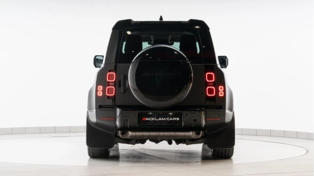 Land Rover Defender (21 Reg) 90 2.0 P300 SE (Bespoke) Image 6