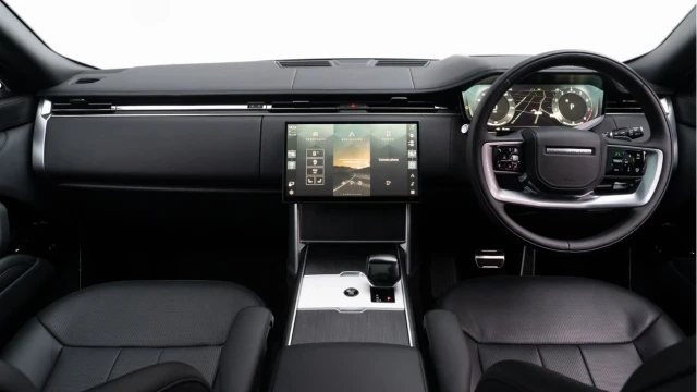 Land Rover Range Rover (74 Reg) 4.4 V8 P615 SV (VAT Q) Image 2