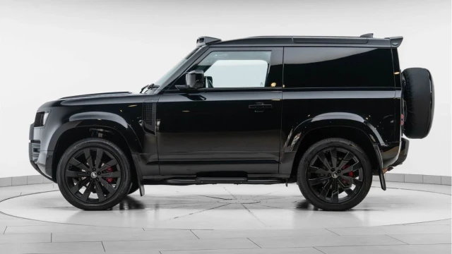 Land Rover Defender (24 Reg) 90 3.0 D250 Hard Top Commercial (3 Seat) (Bespoke) (+VAT) Image 4