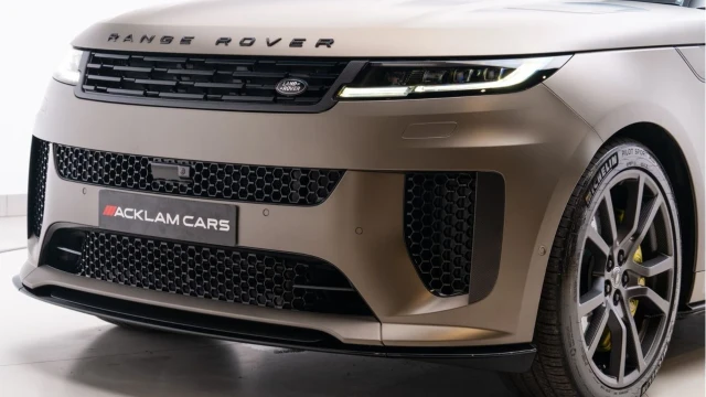 Land Rover Range Rover Sport (74 Reg) P635 4.4 V8 SV Edition One Carbon Bronze Image 8