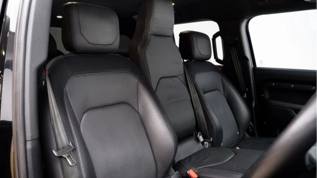 Land Rover Defender (24 Reg) 110 3.0 D300 X-Dynamic HSE Hard Top (6 Seat) (+VAT) Image 3