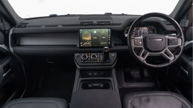 Land Rover Defender (22 Reg) 110 3.0 D250 S (Explorer) Image 2