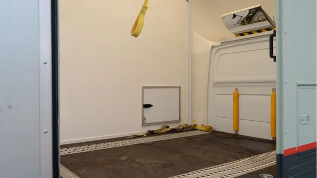 Mercedes-Benz Sprinter (22 Reg) 519 2.0CDI Progressive (Car Transporter) Image 5