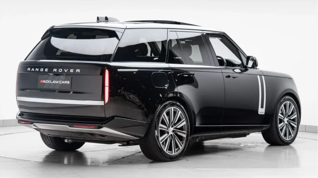 Land Rover Range Rover (74 Reg) 3.0 P550e Autobiography Hybrid Image 6
