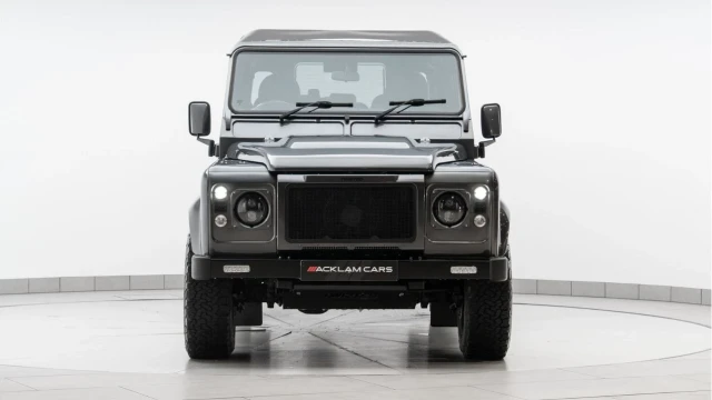 Land Rover Defender (65 Reg) Twisted 110 2.2TD XS Utility Wagon (5 Seat) Image 6