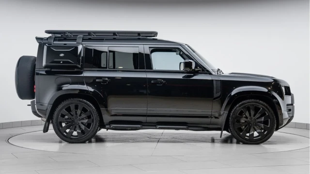 Land Rover Defender (24 Reg) 110 3.0 D300 X-Dynamic HSE Hard Top (6 Seat) (+VAT) Image 6