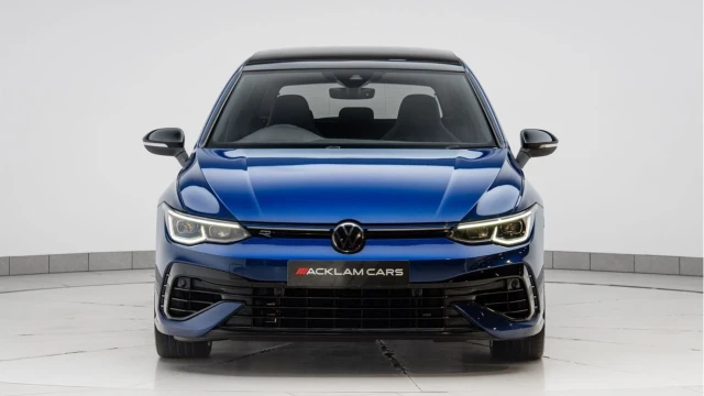 Volkswagen Golf R (73 Reg) 2.0TSI 4Motion (R Performance) Image 3
