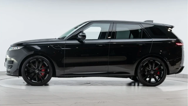 Land Rover Range Rover Sport (73 Reg) 3.0 D350 Autobiography (Black Pack) Image 4