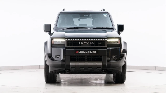 Toyota Land Cruiser (74 Reg) 2.8D Invincible (New Model) Image 7