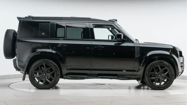 Land Rover Defender (24 Reg) 110 3.0 D250 XS Edition (Bespoke) Image 7