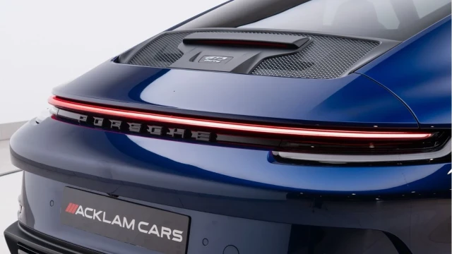 Porsche 911 (72 Reg) 4.0 GT3 Touring PDK Image 4