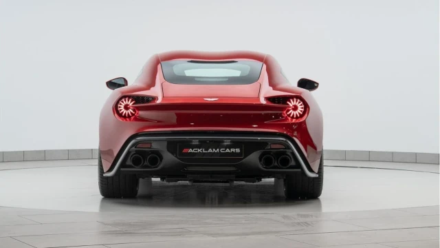 Aston Martin Vanquish (66 Reg) 5.9 V12 Zagato Image 5