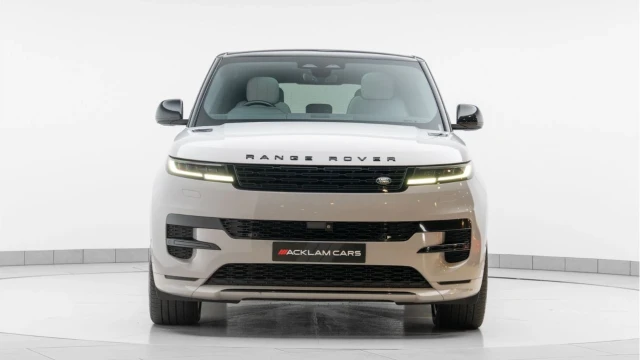 Land Rover Range Rover Sport (23 Reg) 3.0 D300 Dynamic SE (Black Pack) Image 7
