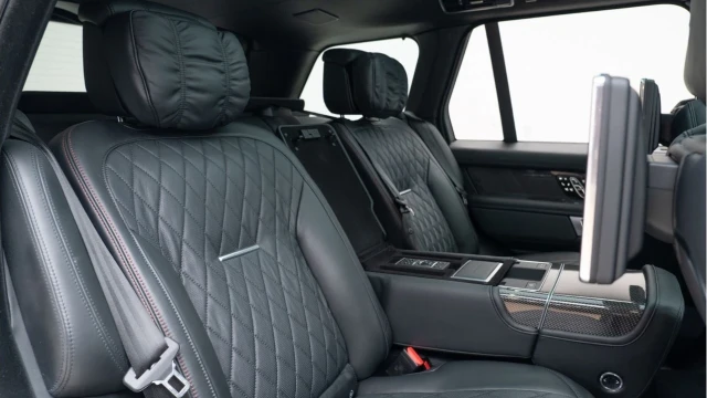 Land Rover Range Rover (69 Reg) 5.0 V8 SVAutobiography Dynamic Image 5