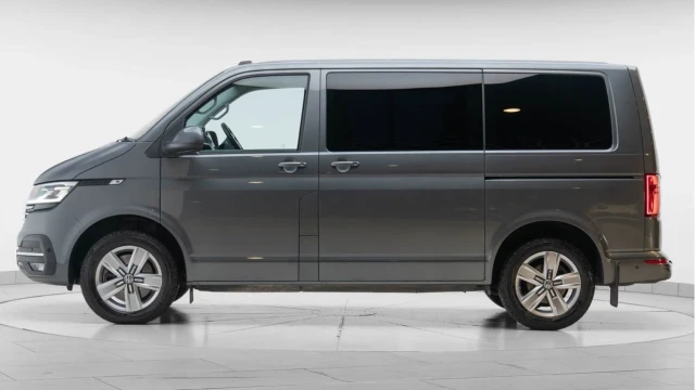 Volkswagen Transporter (70 Reg) T32 2.0BiTDI Highline 4Motion DSG (5 Seat) (+VAT Image 4