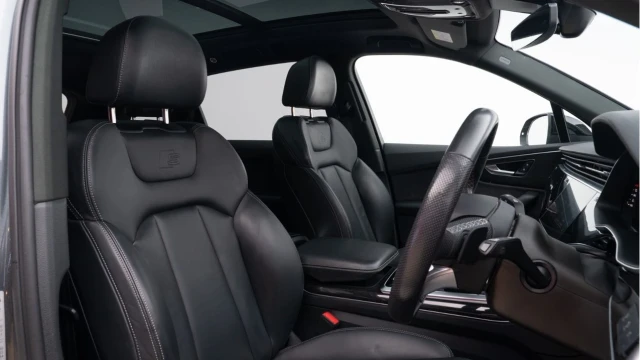 Audi Q7 (71 Reg) 3.0 50TDI S-Line Black Edition Quattro Image 3