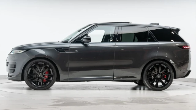 Land Rover Range Rover Sport (72 Reg) 3.0 D350 Autobiography (Black Pack) Image 4