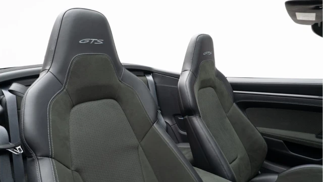 Porsche 911 (25 Reg) 3.6 Carrera GTS PDK Convertible (992.2) Image 3