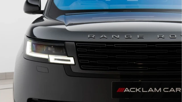 Land Rover Range Rover (72 Reg) 3.0 D350 Autobiography Image 8