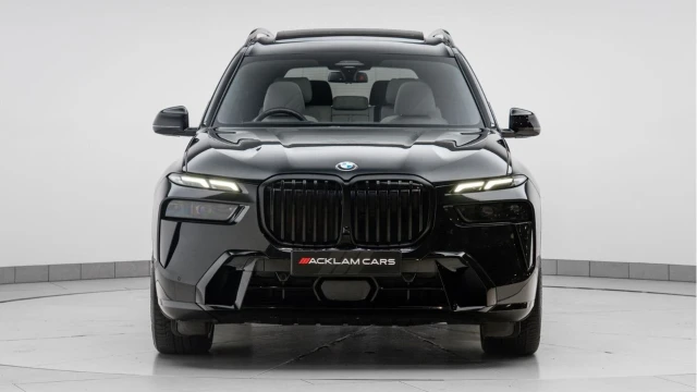 BMW X7 (23 Reg) 3.0 40D M Sport xDrive Image 4