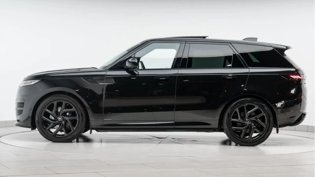 Land Rover Range Rover Sport (73 Reg) 3.0 D350 Autobiography (Black Pack) Image 5