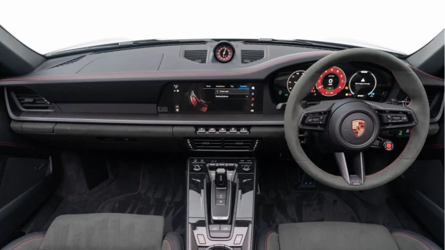 Porsche 911 (25 Reg) 3.6 Targa 4 GTS PDK (992.2) Image 2