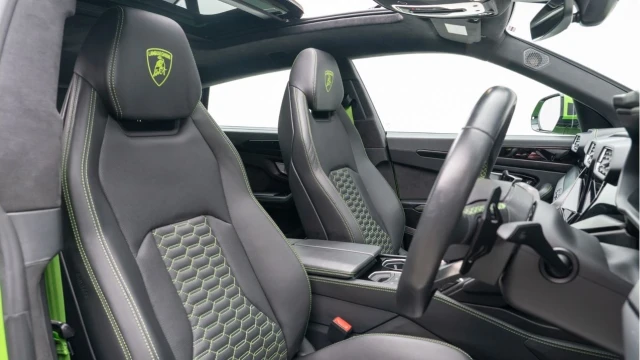 Lamborghini Urus (72 Reg) 4.0 V8 Image 3