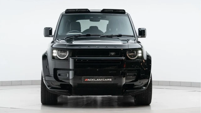 Land Rover Defender (72 Reg) 110 3.0 D250 X-Dynamic S (URBAN) Image 4