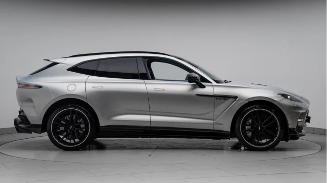 Aston Martin Dbx (72 Reg) 4.0 V8 707 Image 5