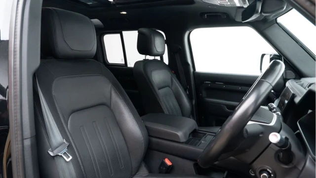 Land Rover Defender (22 Reg) 110 3.0 D300 X-Dynamic HSE (Bespoke) Image 3