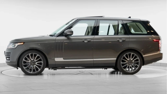 Land Rover Range Rover (65 Reg) 4.4 SDV8 Autobiography Image 4