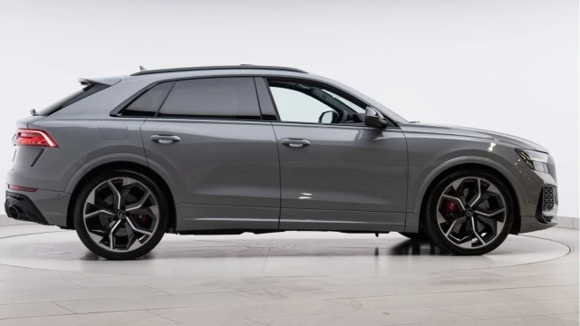 Audi RSQ8 (72 Reg) 4.0TFSI V8 Vorsprung Quattro Image 6