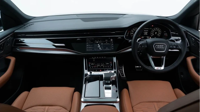 Audi RSQ8 (74 Reg) 4.0 V8 Quattro Image 2