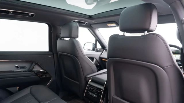 Land Rover Range Rover Sport (25 Reg) 3.0 D250 S Image 6