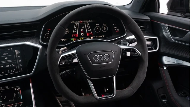 Audi RS6 (73 Reg) 4.0TFSI V8 Performance Carbon Vorsprung Quattro (URBAN) Image 4