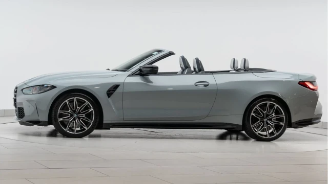 BMW M4 (23 Reg) 3.0 Competition M xDrive Convertible Image 4
