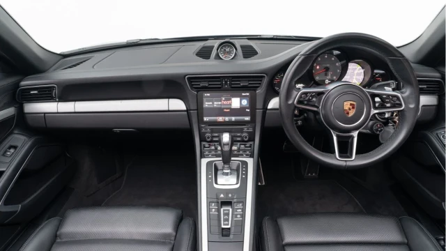 Porsche 911 (16 Reg) 3.0 Carrera S Convertible Image 2