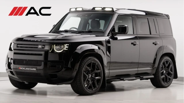 Land Rover Defender (74 Reg) 110 3.0 D350 X-Dynamic SE (2025 Model) (Bespoke) Image 1