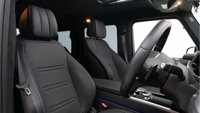 Mercedes-Benz G Class (73 Reg) G400 2.9D AMG Line Premium Plus 4Matic Image 3