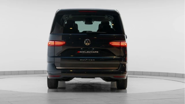 Volkswagen Multivan (22 Reg) Style 2.0TSI Long DSG (6 Seat) Image 5