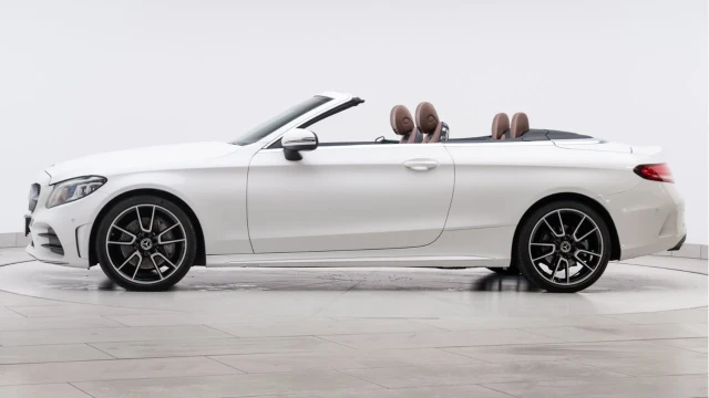 Mercedes-Benz C Class (19 Reg) C300 2.0 AMG Line Premium Convertible Image 6