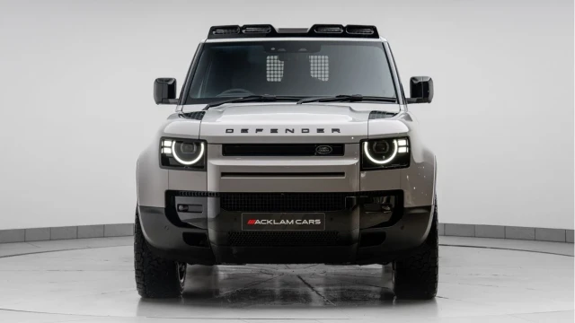 Land Rover Defender (75 Reg) 90 3.0 D250 S Hard Top Commercial (3 Seat) (+VAT) Image 5