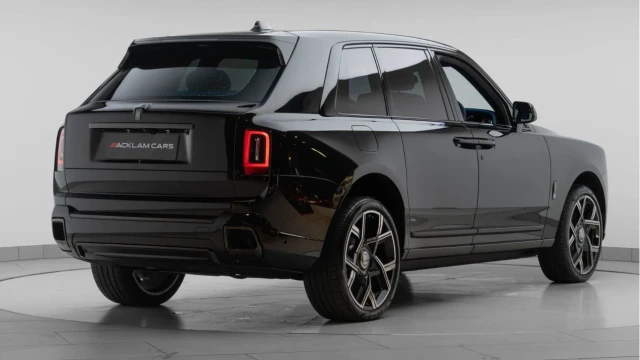 Rolls-Royce Cullinan Series II (25 Reg) 6.7 V12 Black Badge Image 6