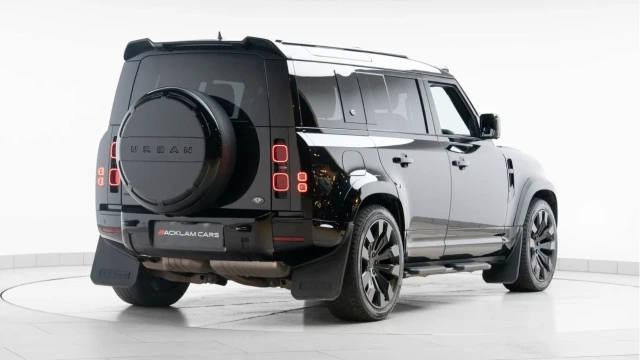 Land Rover Defender (73 Reg) 110 3.0 D300 X-Dynamic SE (Bespoke) Image 6