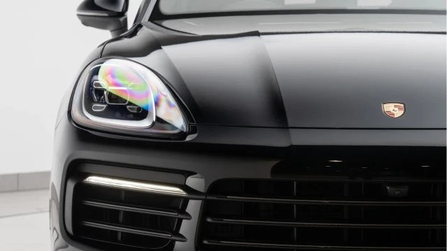 Porsche Cayenne (23 Reg) 3.0 V6 Platinum Edition Image 8