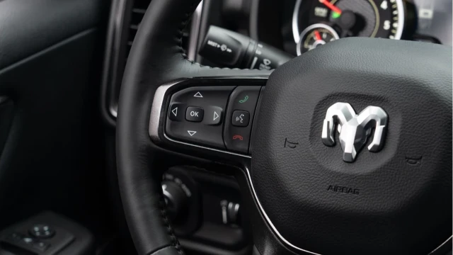 Dodge Ram 1500 (Unregistered) 5.7 V8 HEMI Bighorn 4x4 (+VAT) Image 5