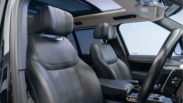 Land Rover Range Rover (22 Reg) 3.0 D350 Autobiography (Shadow Pack) Image 3
