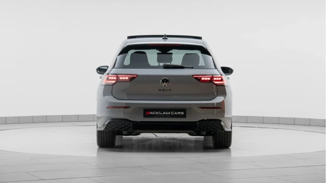 Volkswagen Golf (25 Reg) 2.0TDI Black Edition DSG Image 5