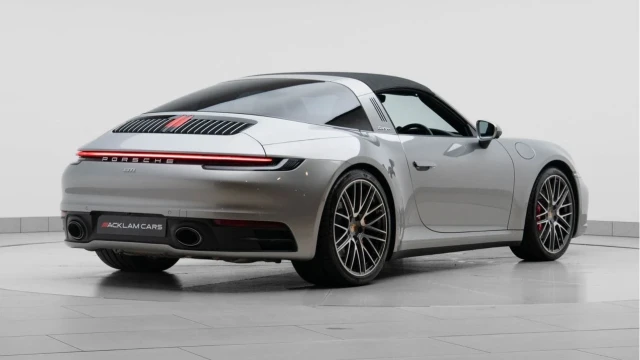 Porsche 911 (22 Reg) 3.0 Targa 4 S Image 5