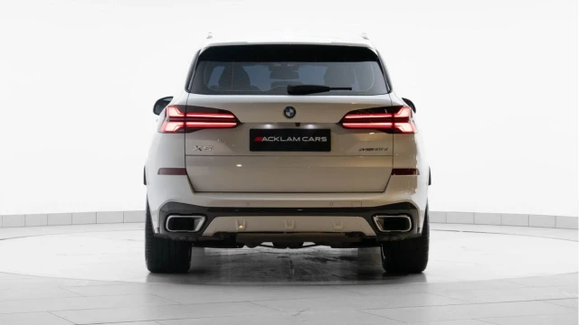 BMW X5 (73 Reg) 3.0 30D M Sport xDrive (7 Seat) Image 5